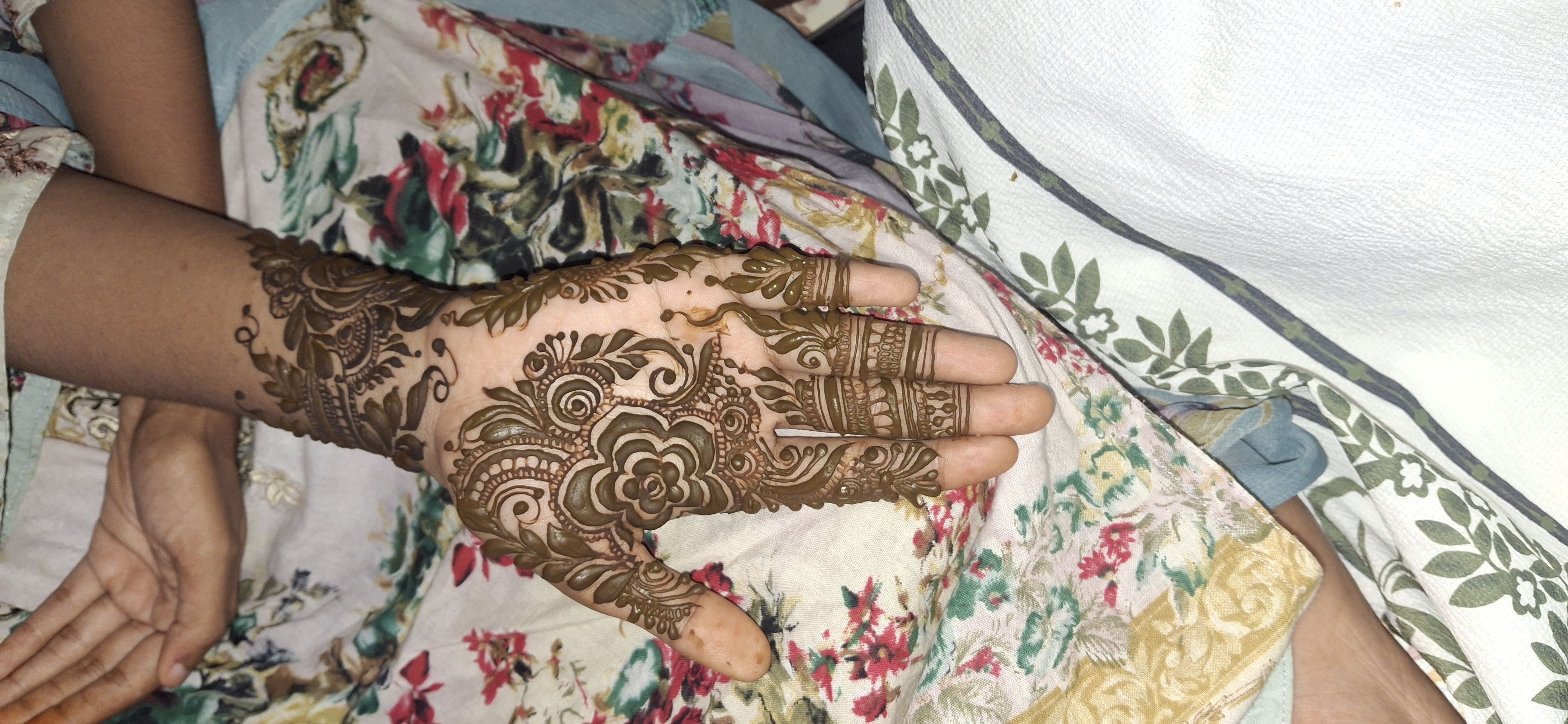 Henna with Zoya🤌🧕 portfolio